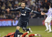 熊猫世界杯2026-绝杀之夜，日本队以坚韧与智慧击溃奥地利，奥恰洛夫孤掌难鸣