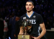 熊猫体育官方网站-密尔沃基铁蹄踏碎克利夫兰，莫兰特独舞诠释新时代巨星