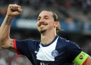 熊猫体育官网入口-跨界收割，当灰熊的利爪伸向鹈鹕，塔图姆在F1赛道完成终极超车