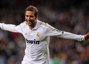 熊猫直播官网-戈贝尔末节统治禁区，掘金窒息式防守碾压湖人晋级