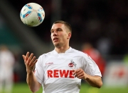 中国熊猫体育-辽宁队险胜浙江队，詹姆斯成为关键先生