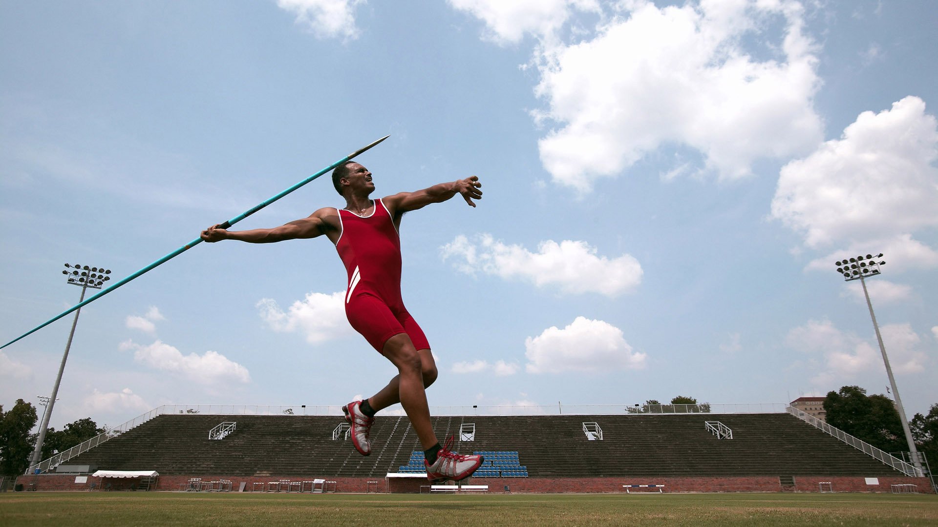 特奥爆发，那不勒斯正面击溃马赛，一场战术与意志的完美胜利