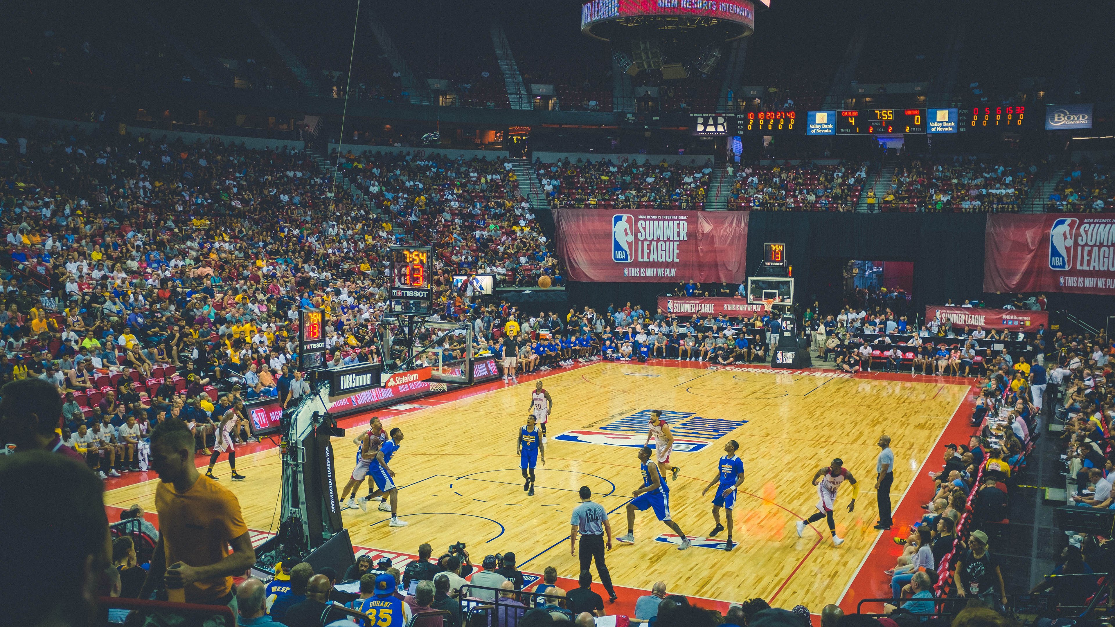 当南美狂想曲遇见非洲之光，皮克生涯之夜照亮巴拉圭与埃及的史诗对决