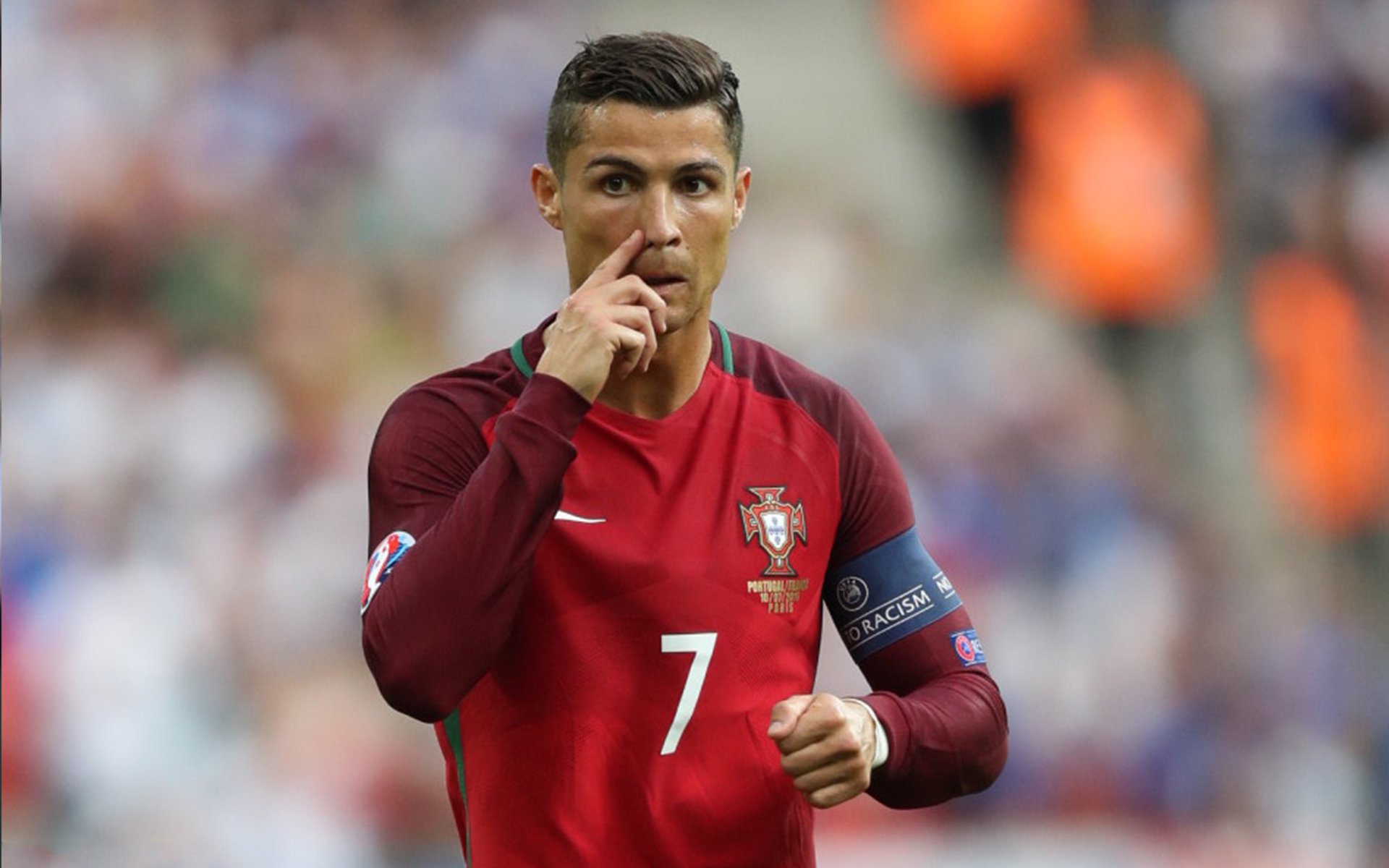 绿茵场上的亚洲风暴，当韩国队横扫葡萄牙，张本智和点燃的不只是赛场