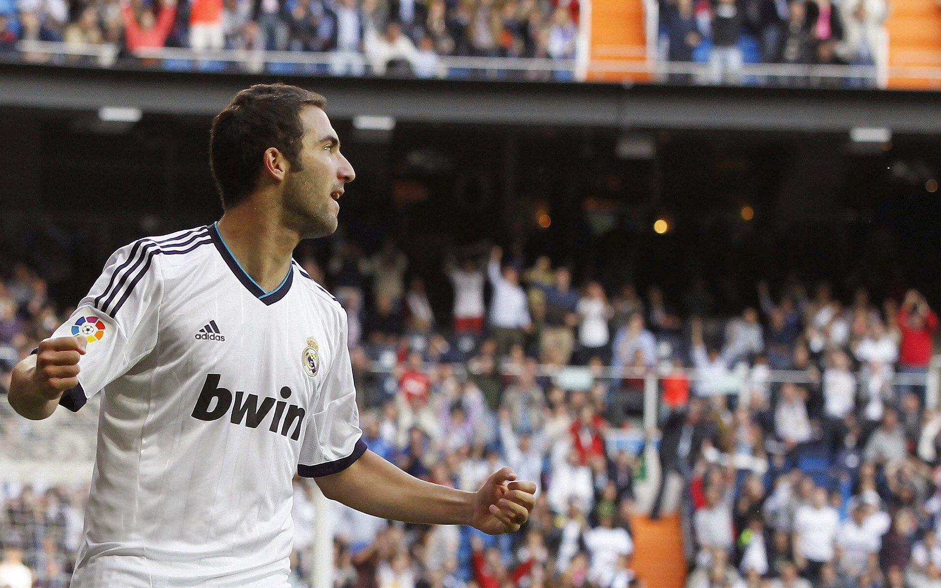 当沙漠雄鹰掠过日耳曼战车，卡塔尔战术革命与努涅斯的现象级高光